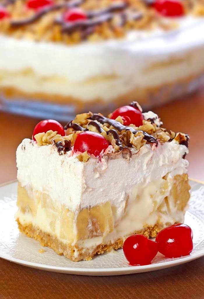 Easy No Bake Banana Split Dessert Recipe 2024 - AtOnce