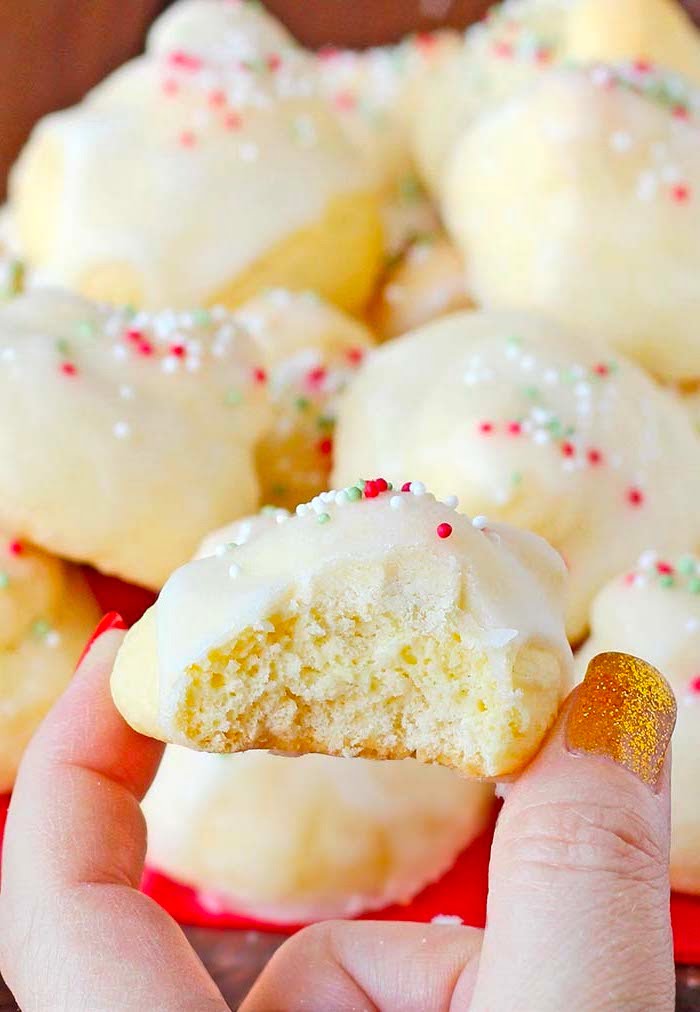 Easy Italian Christmas Cookies - Maria's Kitchen