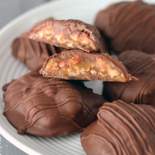 Easy and Delicious Pecan Caramel Clusters Maria's Kitchen