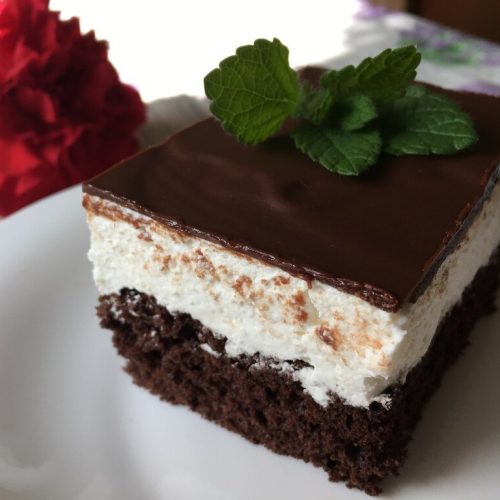 Creamy & Delicious Chocolate Cream Cake