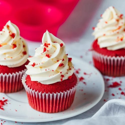 Red Velvet Cupcakes With Cream Cheese Frosting