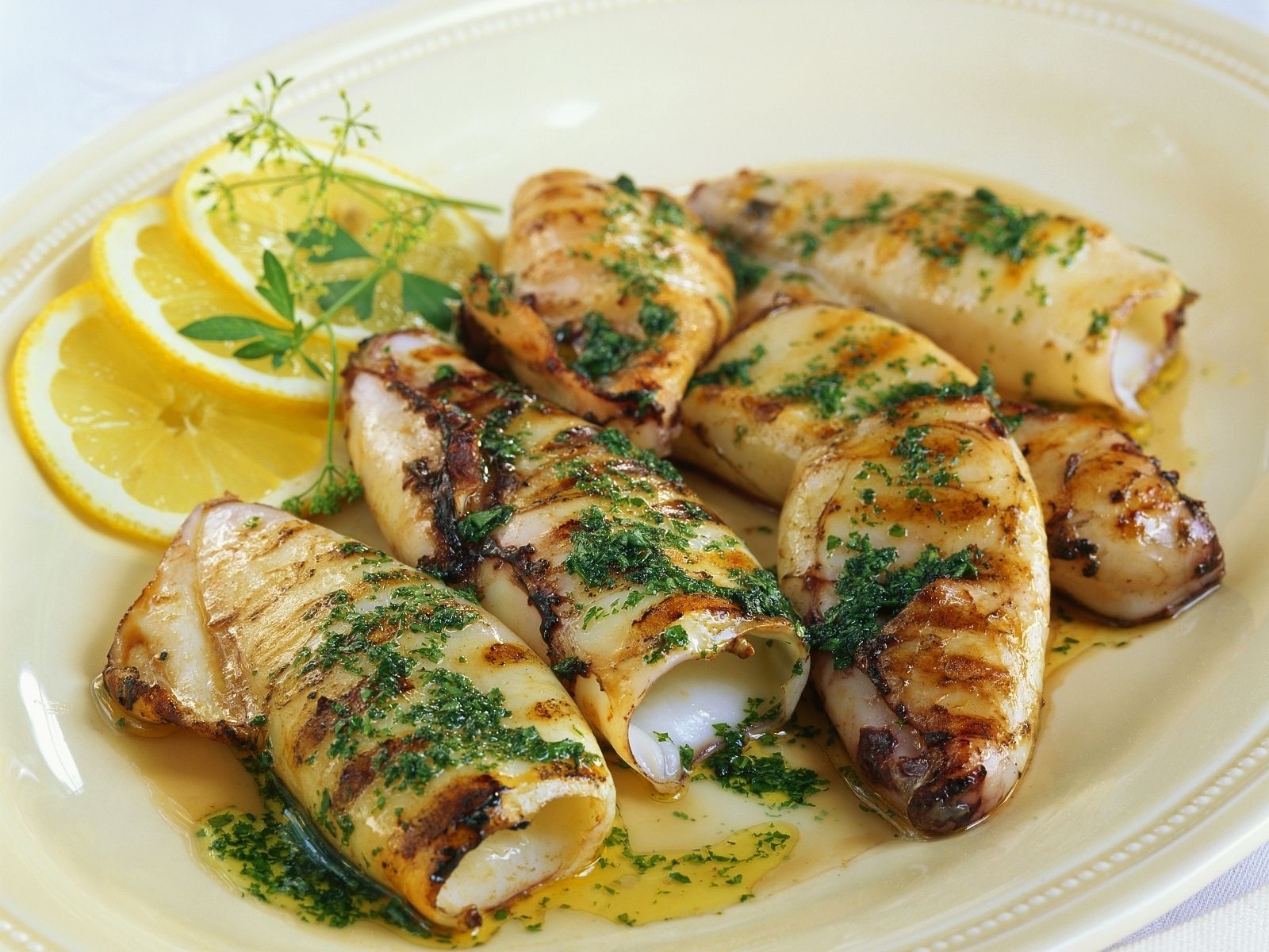 Grilled Calamari with Parsley