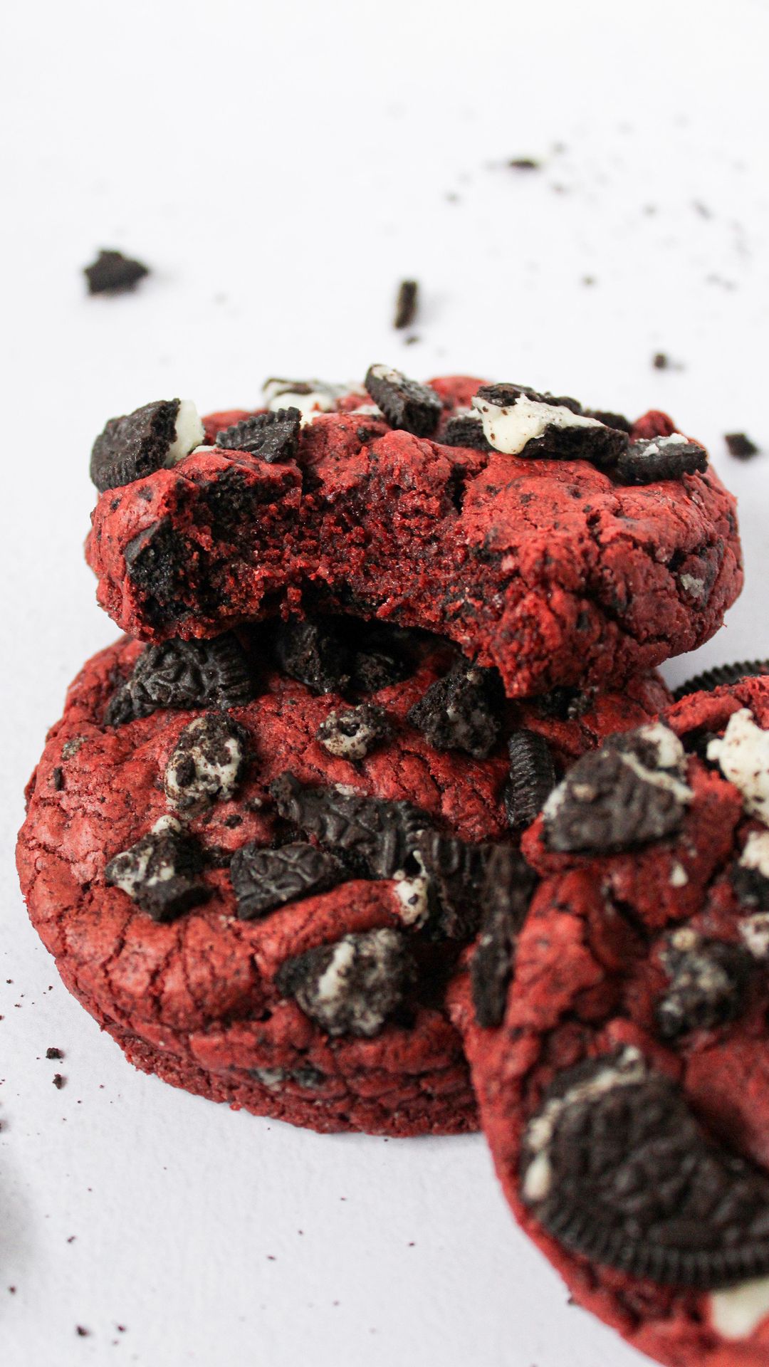 Red Velvet Oreo Cookies