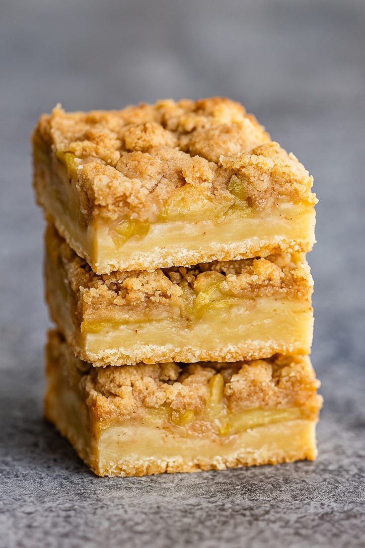 Delicious Apple Shortbread Bars - A Must-Try Dessert Bar Recipe